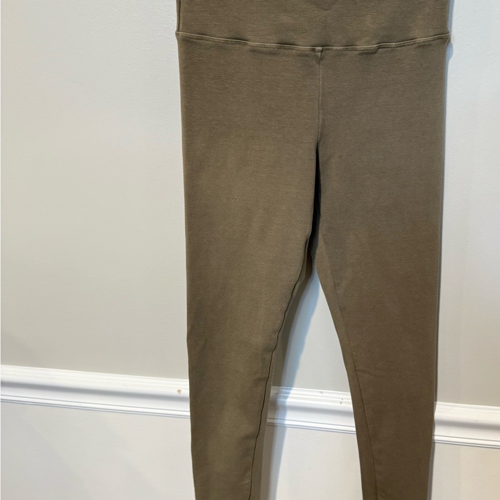 SKIMS Olive Leggings